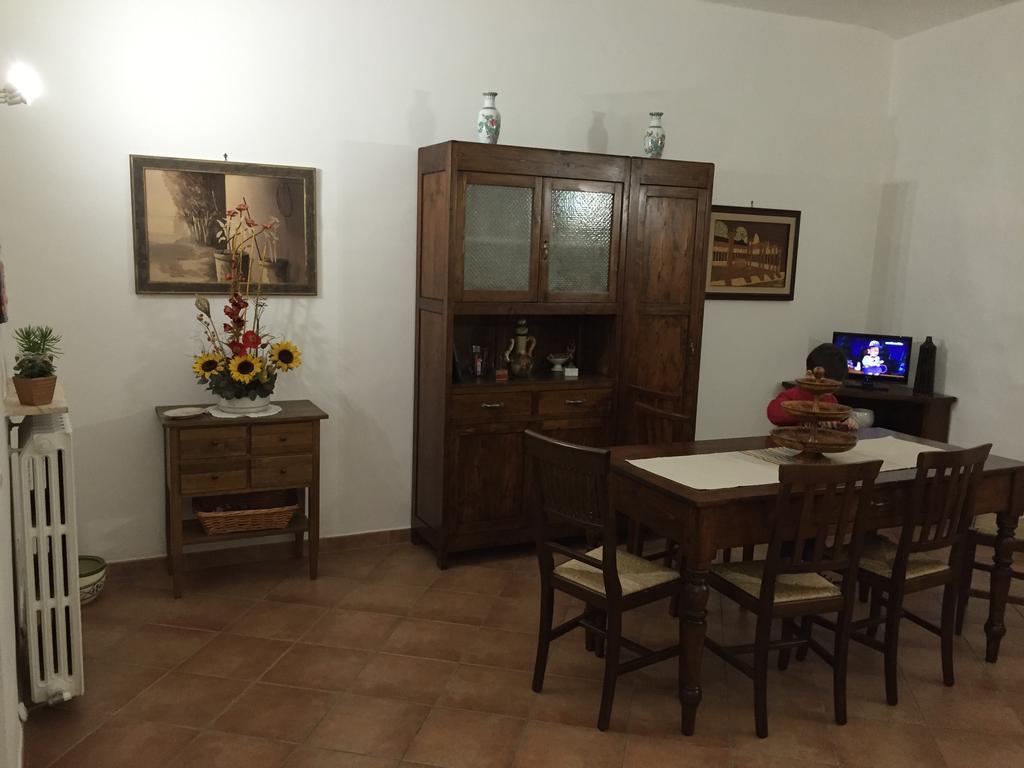 Apartamento Casa di Emanuela Spello Habitación foto