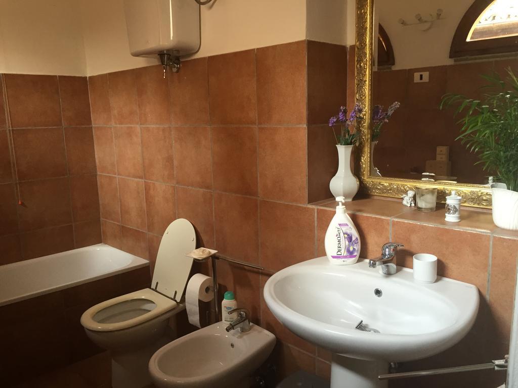 Apartamento Casa di Emanuela Spello Habitación foto
